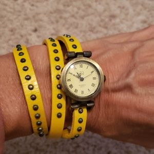 Wrap around watch